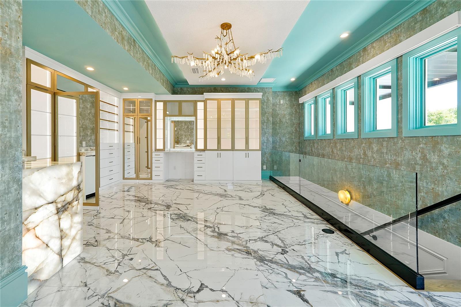 ISLEWORTH - Residential