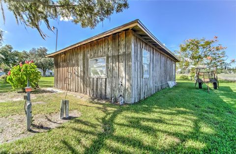 A home in PLANT CITY