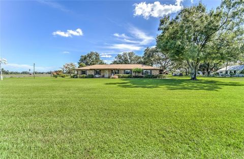 A home in PLANT CITY