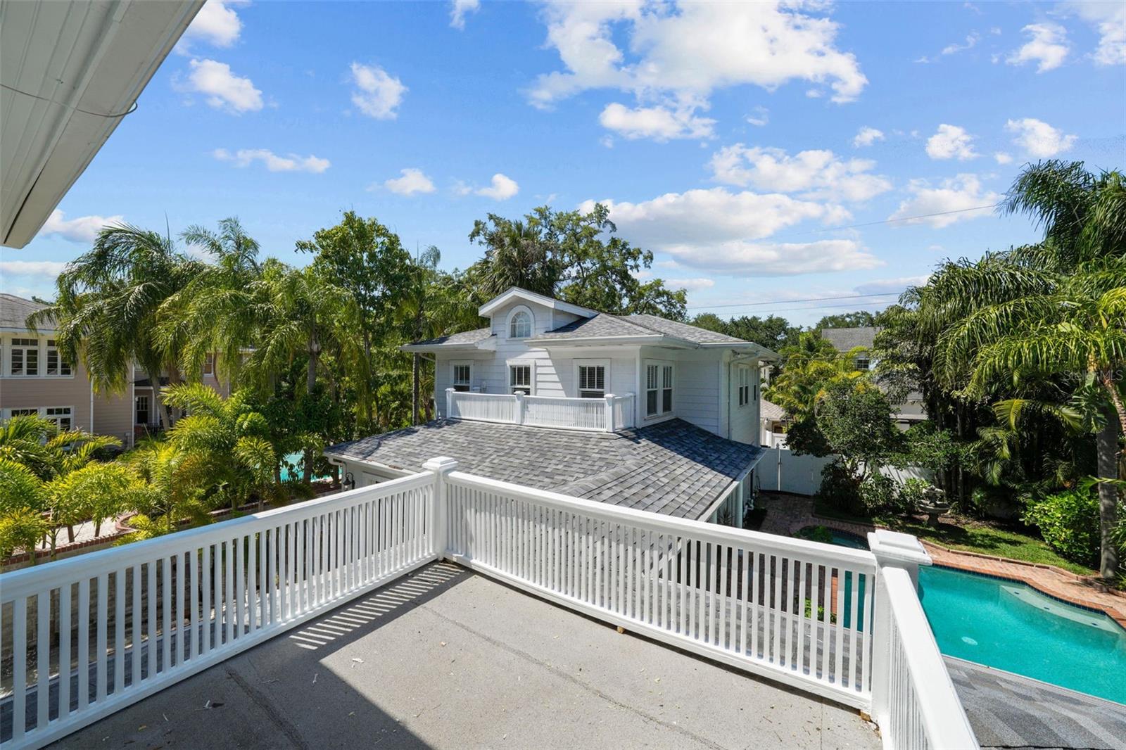 NEW SUBURB BEAUTIFUL - Residential