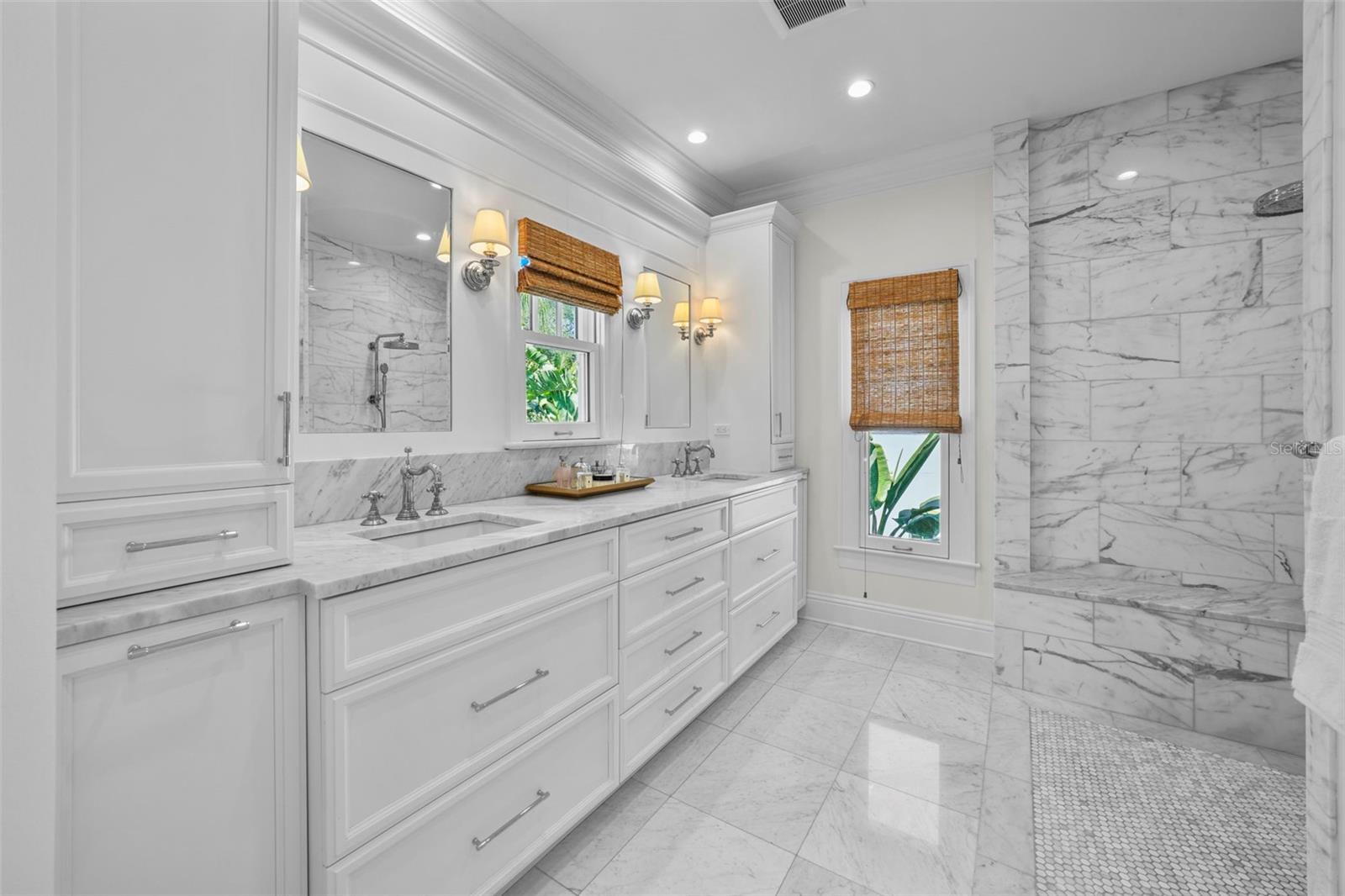 NEW SUBURB BEAUTIFUL - Residential