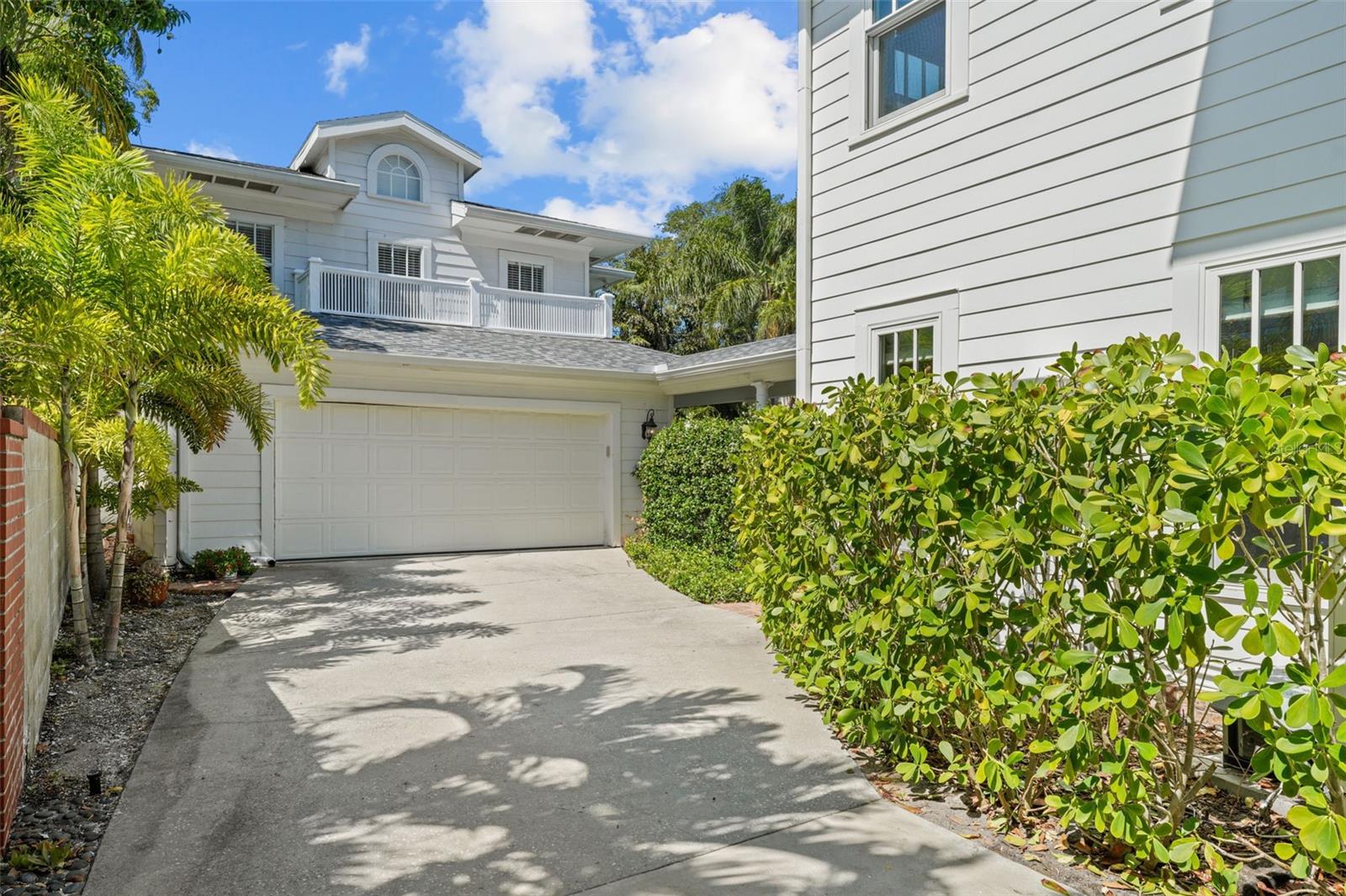 NEW SUBURB BEAUTIFUL - Residential