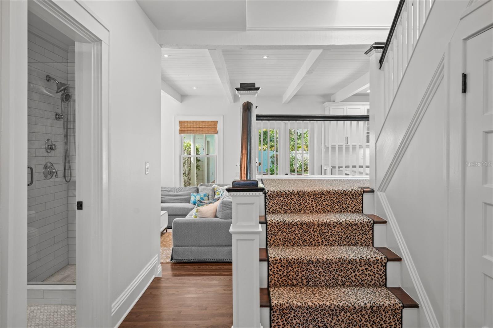 NEW SUBURB BEAUTIFUL - Residential