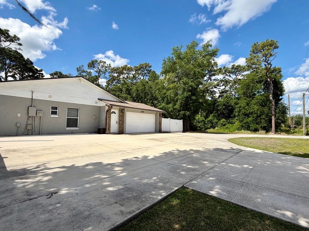 Photo of 8640 8th Street, Orlando, FL 32836 (MLS # O6401753)
