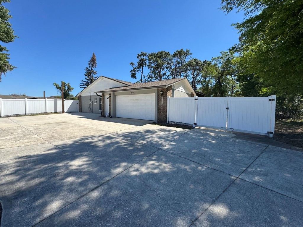 Photo of 8640 8th Street, Orlando, FL 32836 (MLS # O6401753)