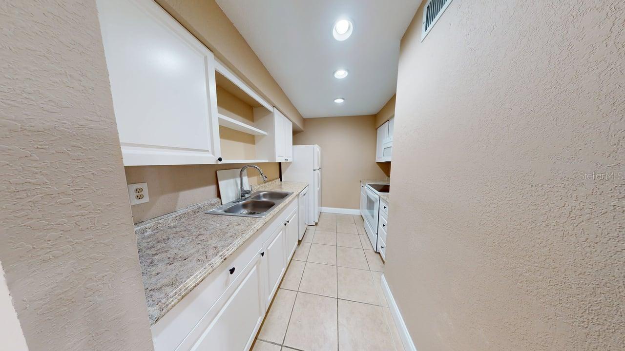 ROYAL ARMS CONDO - Residential