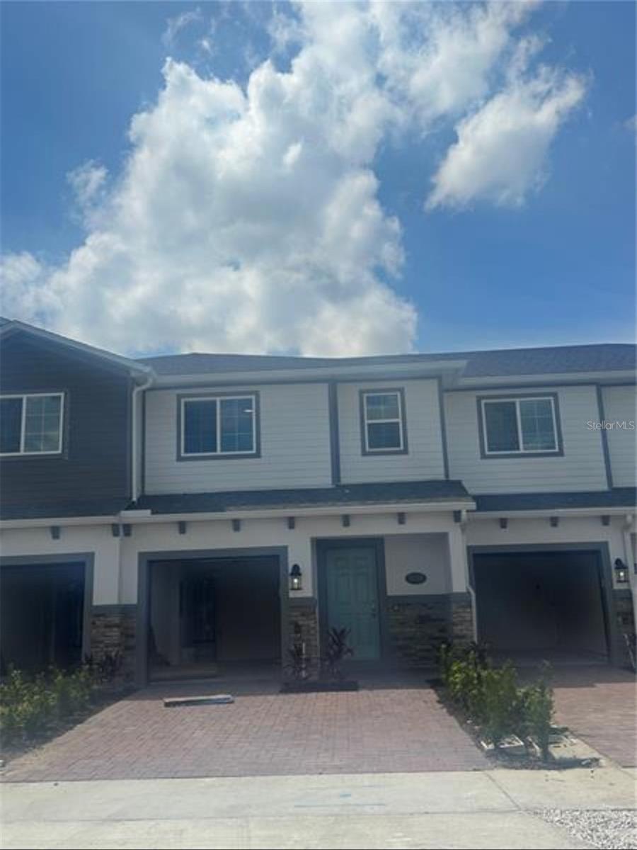 TYSON RANCH TWNHMS - Residential Lease