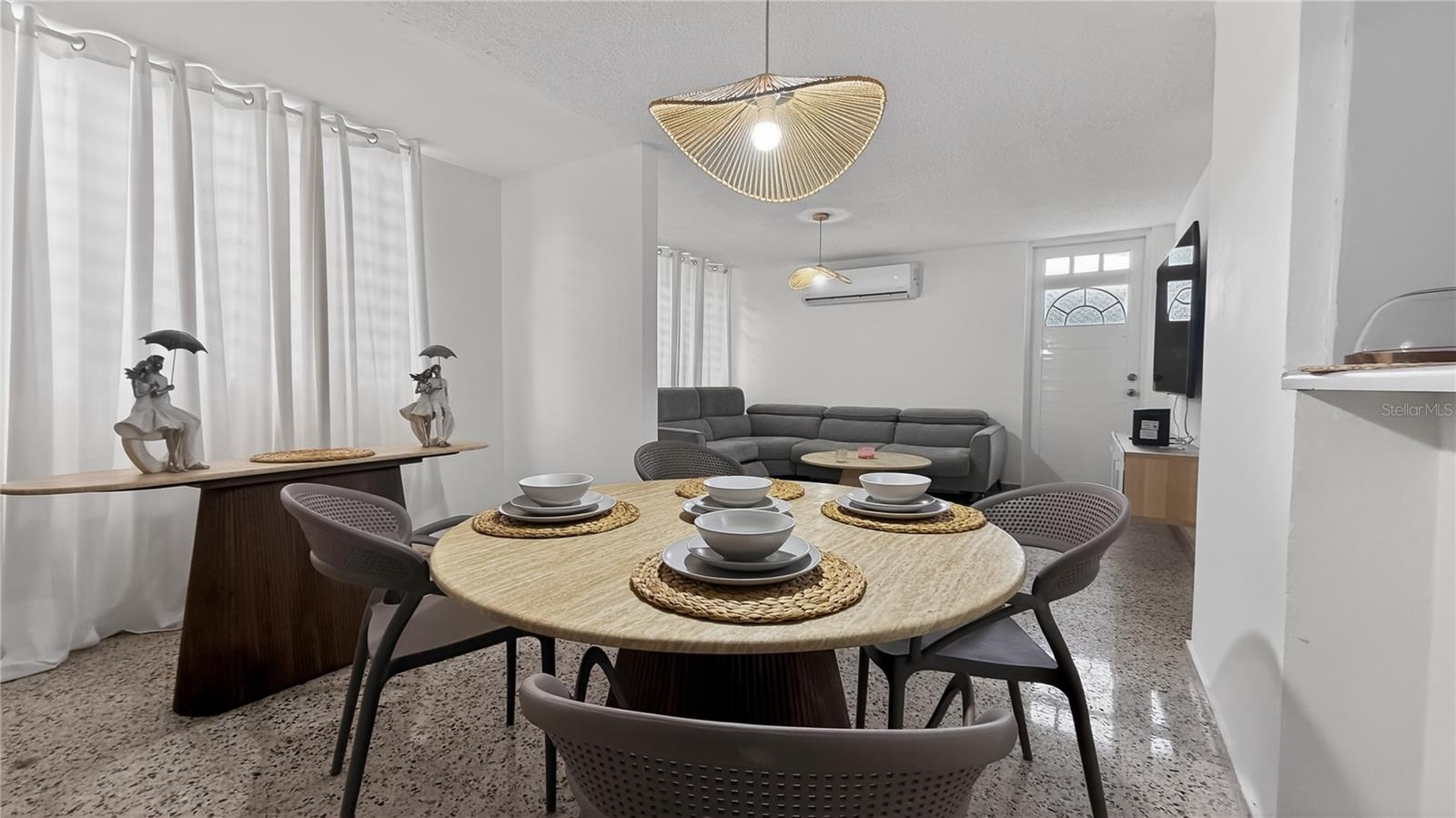 BRISAS DEL MAR - Residential