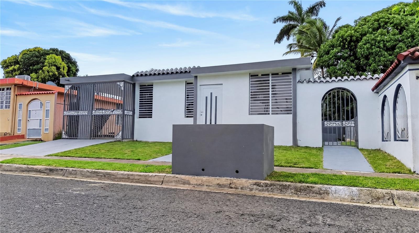 BRISAS DEL MAR - Residential