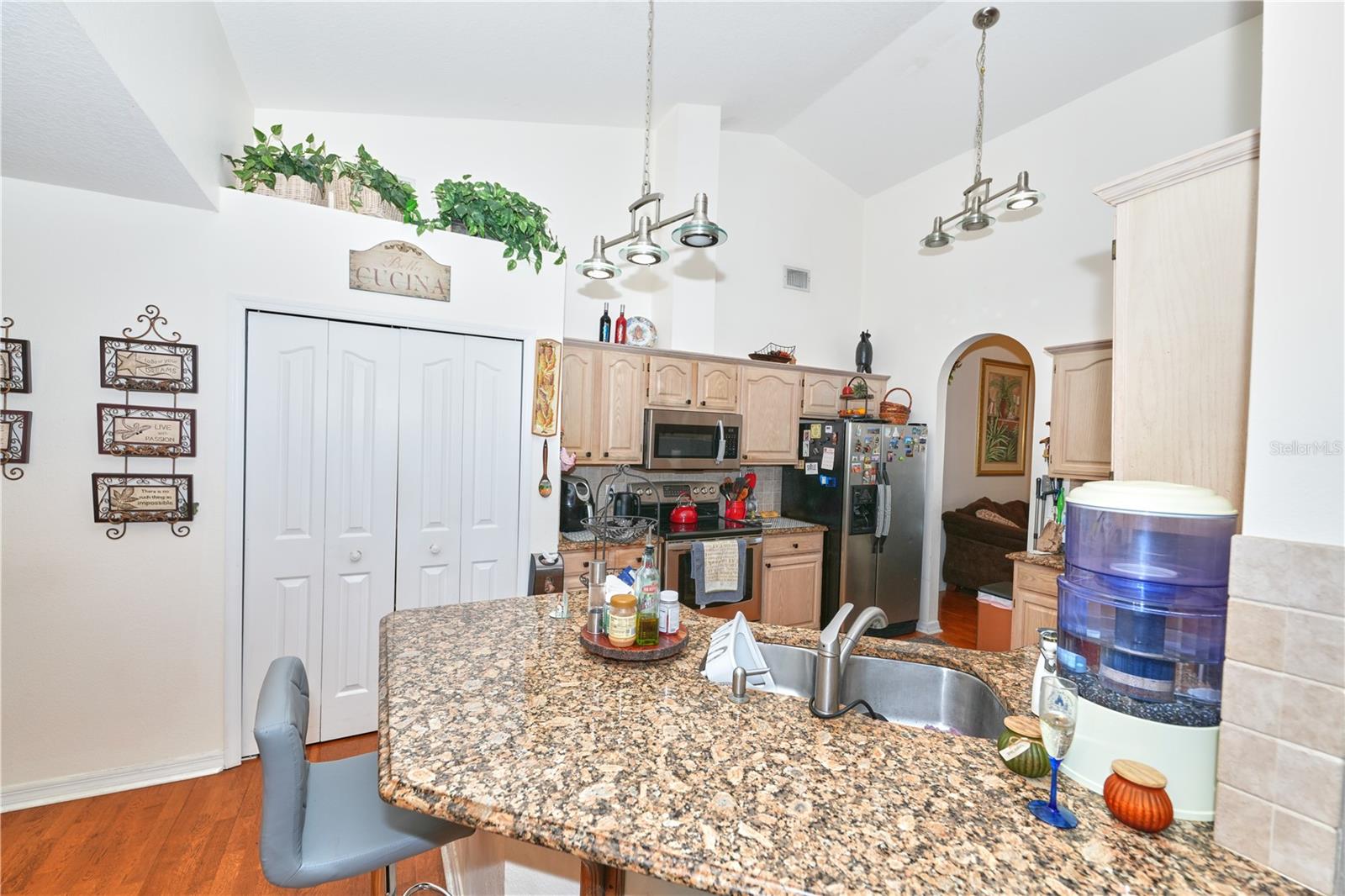 LAKE OLYMPIA CLUB - Residential