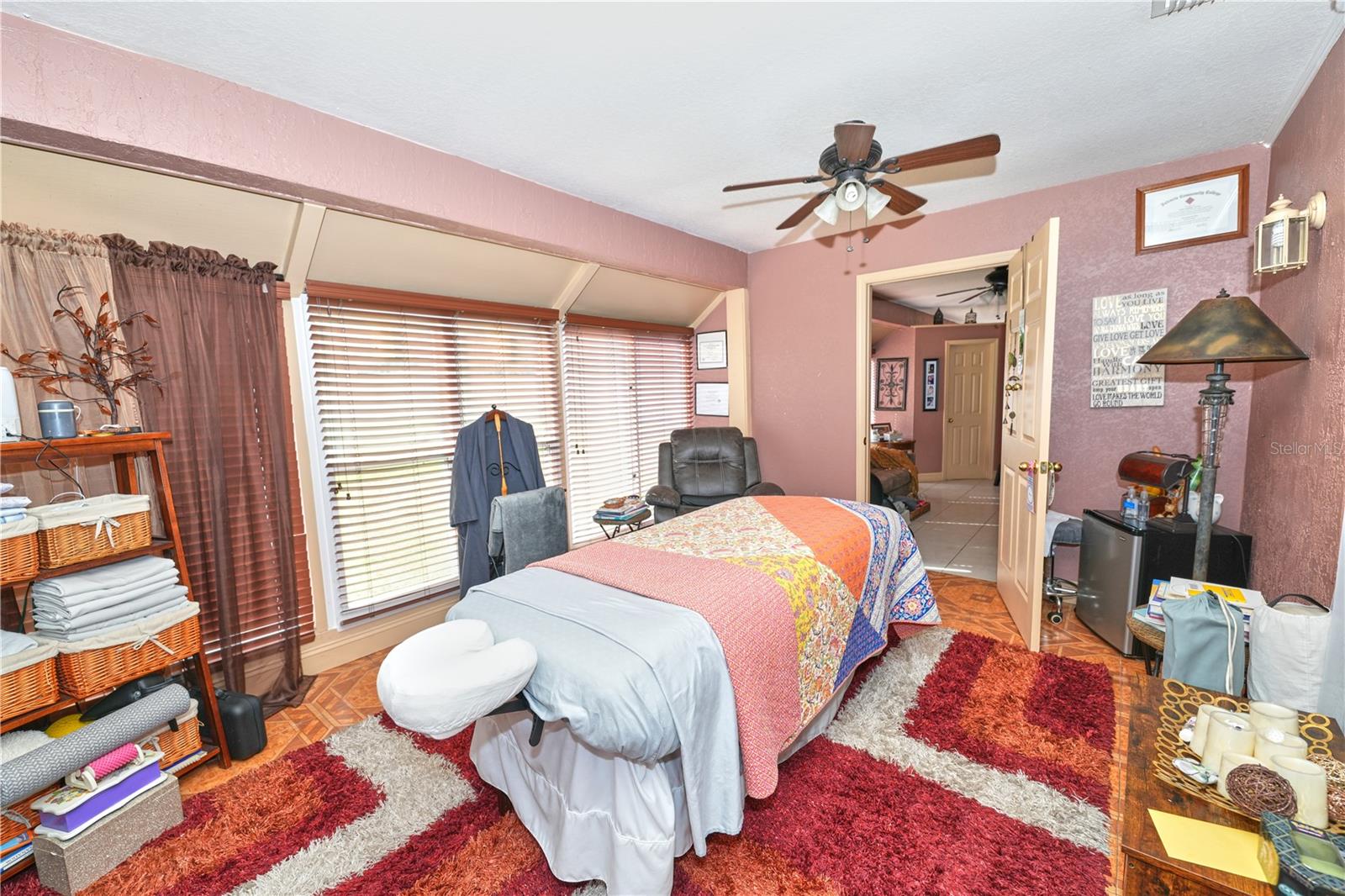 LAKE OLYMPIA CLUB - Residential