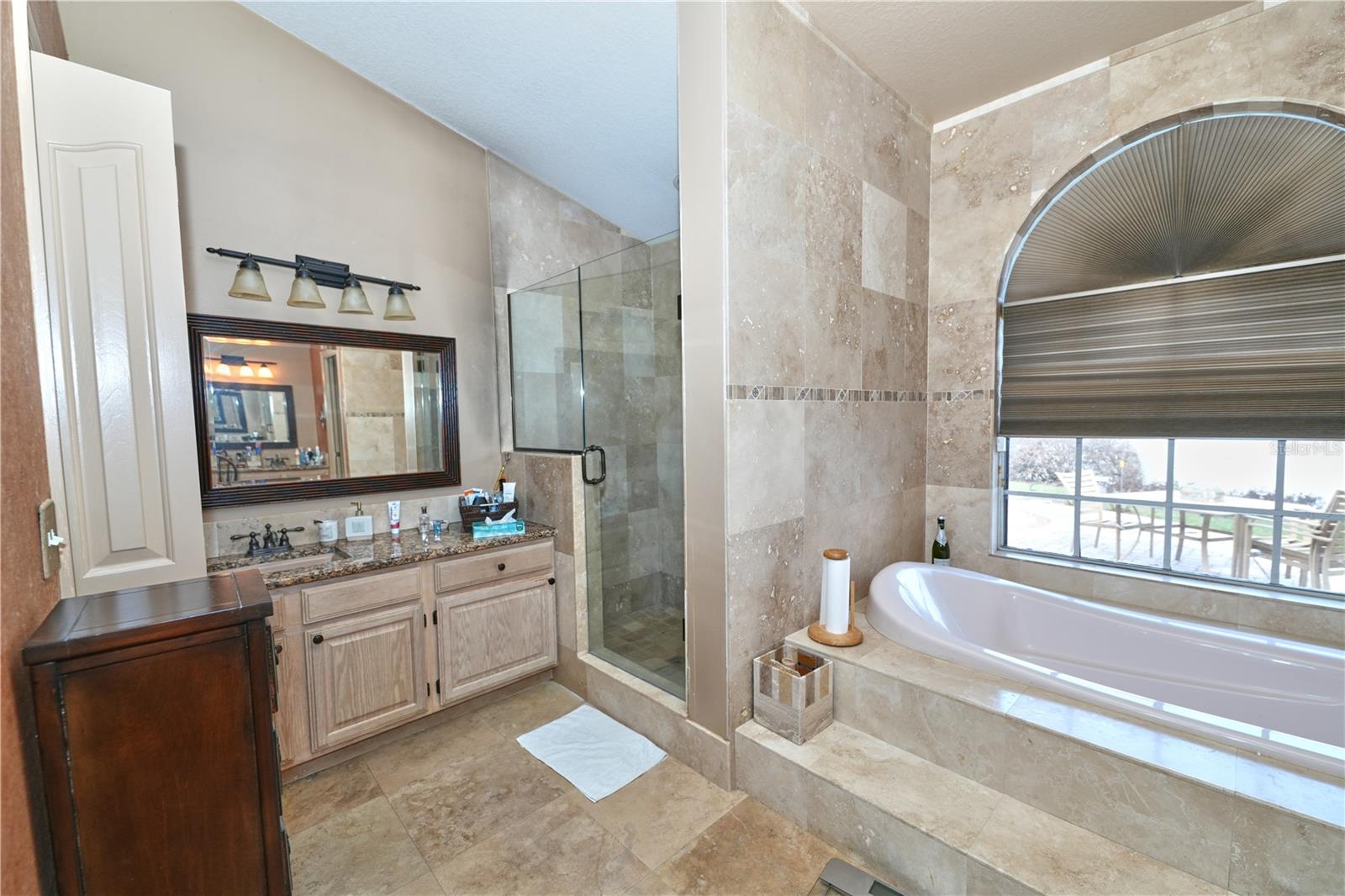 LAKE OLYMPIA CLUB - Residential