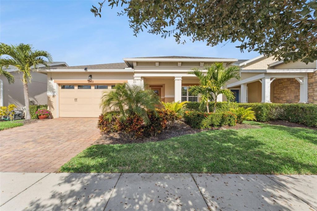 Photo of 5003 E Fountainwood Drive, Saint Cloud, FL 34772 (MLS # O6363291)