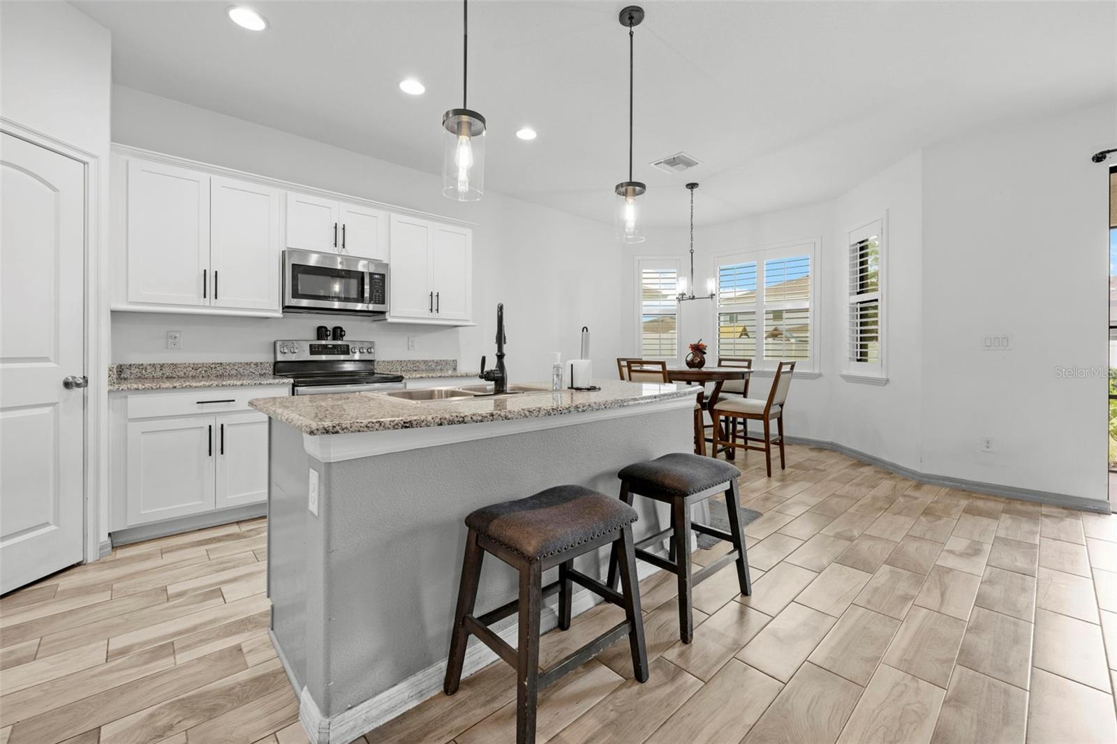 VILLAGES AT AVALON 3B-3 - Residential