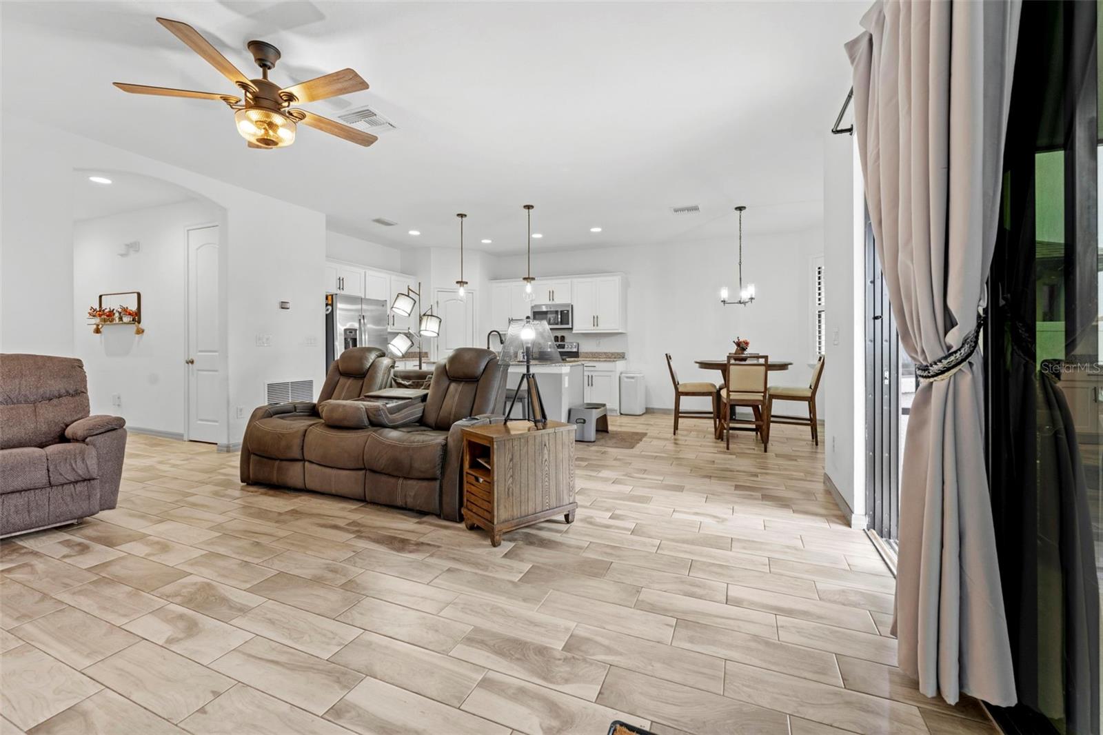 VILLAGES AT AVALON 3B-3 - Residential