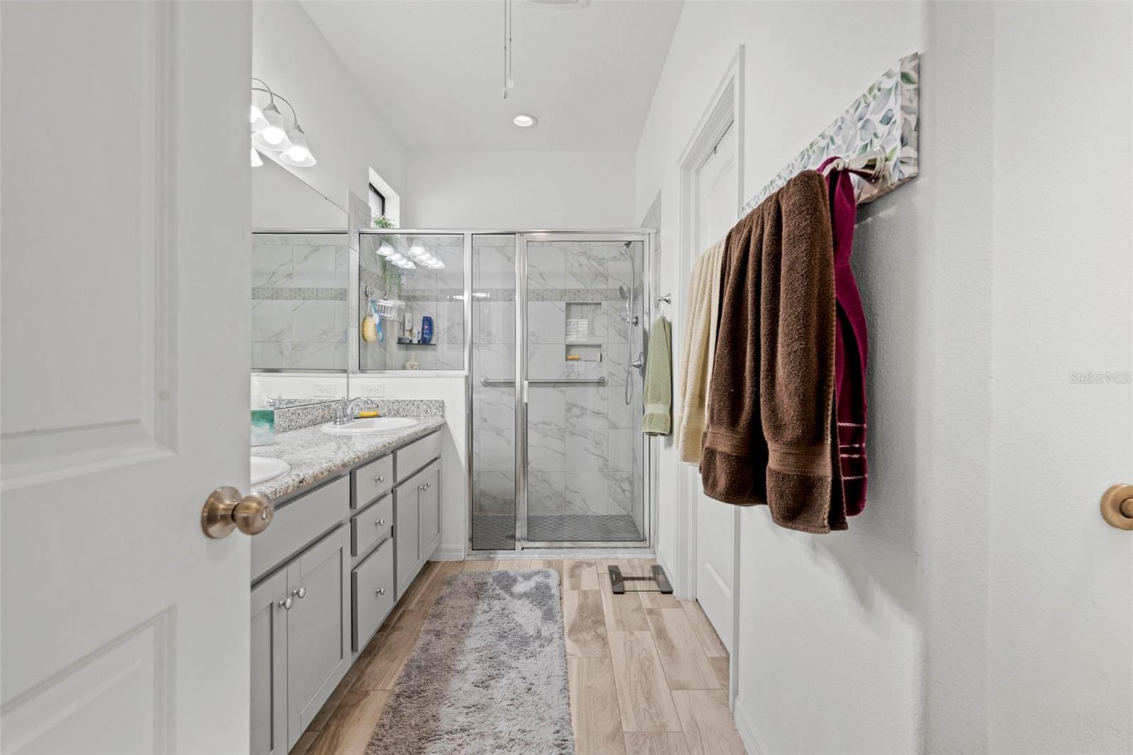 VILLAGES AT AVALON 3B-3 - Residential