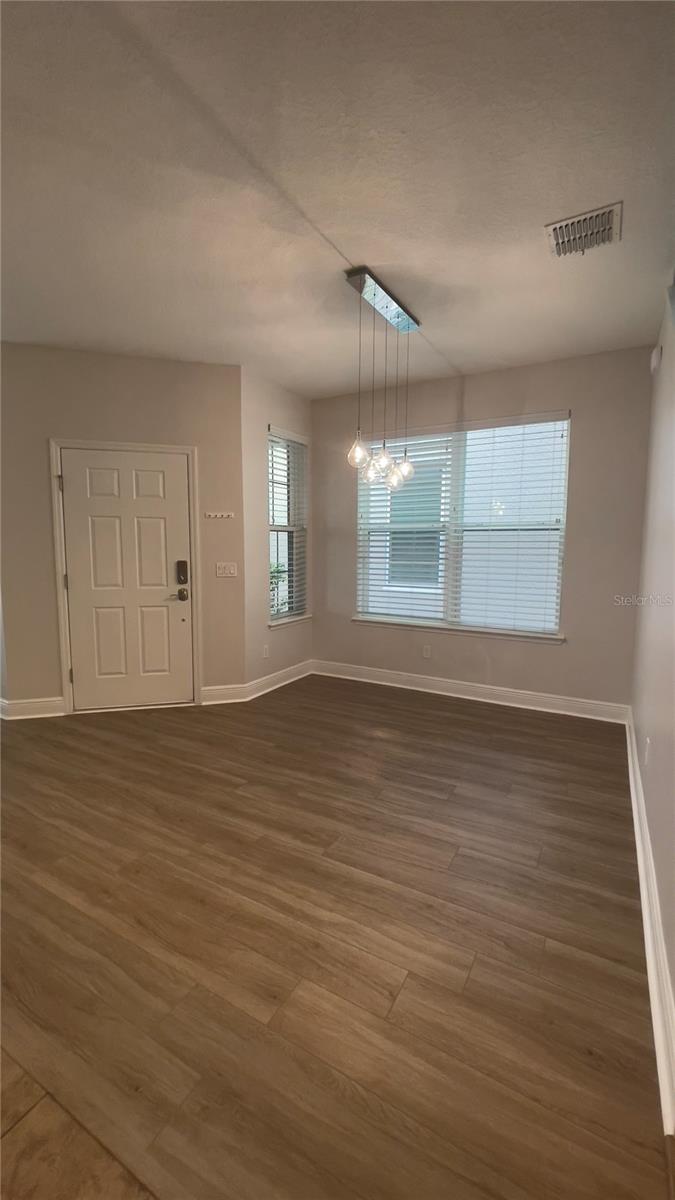 WINDERMERE LNDGS PH 02 - Residential Lease