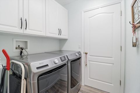 Tiny photo for 1912 N Havershall Point, Crystal River, FL 34429 (MLS # TB8510602)