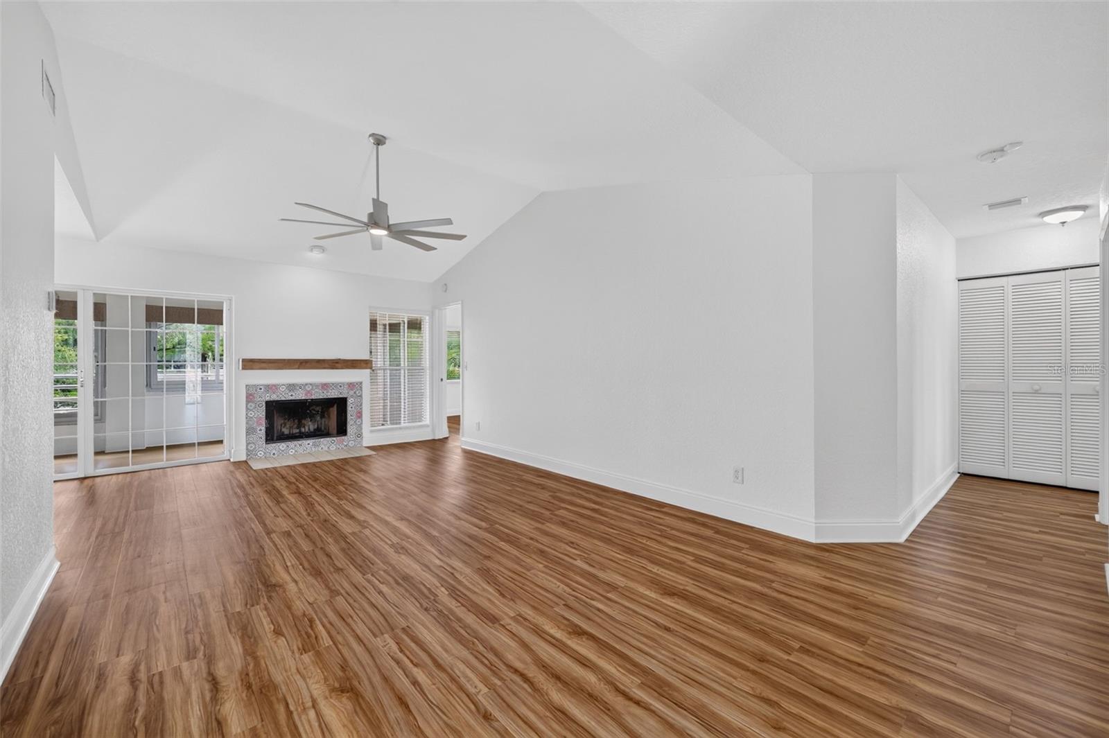 8352 MEADOWBROOK DRIVE 10