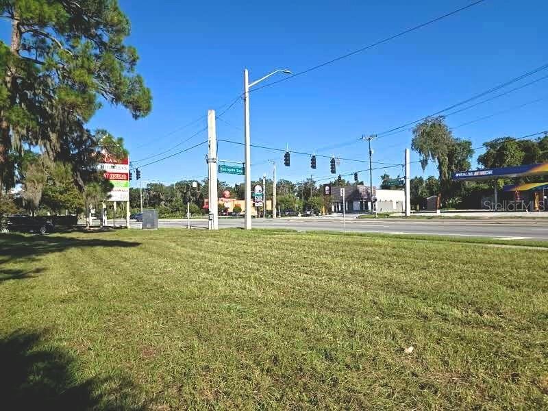 162 S US HIGHWAY 17