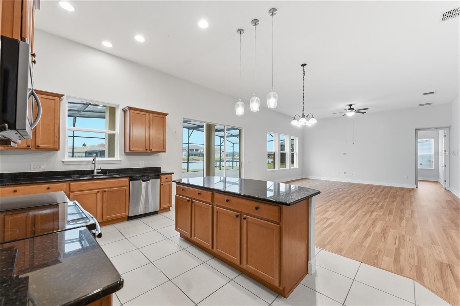 BELLALAGO - Residential