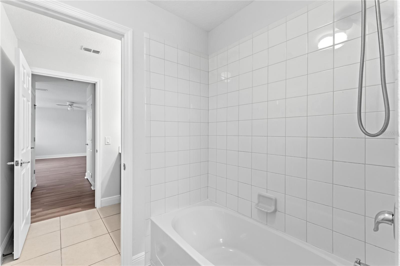 BELLALAGO - Residential