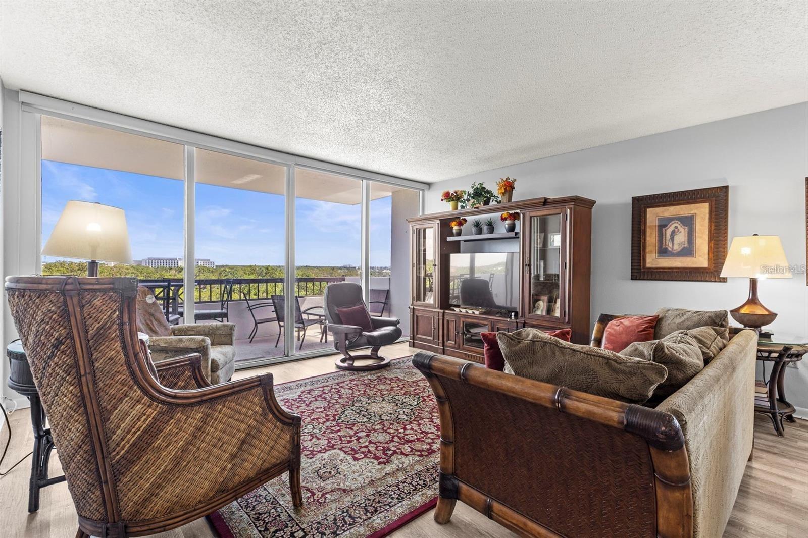 HARBOR OAKS PLACE CONDO - Residential Lease