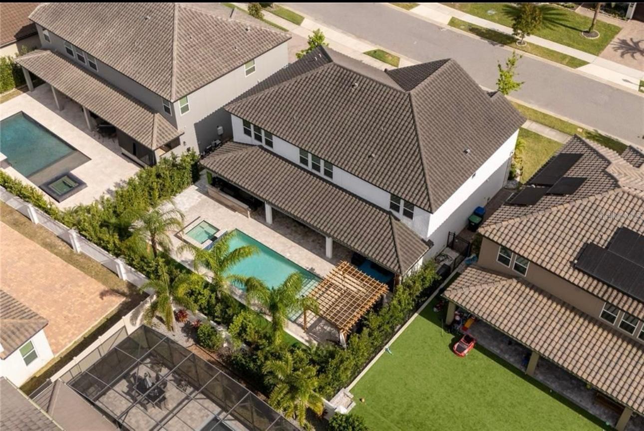 ESTATES/PARKSIDE - Residential