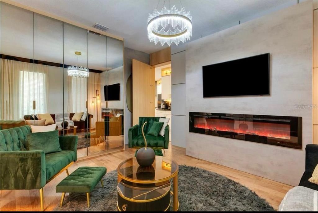 Photo of 8109 Ludington Circle, Orlando, FL 32836 (MLS # O6382200)