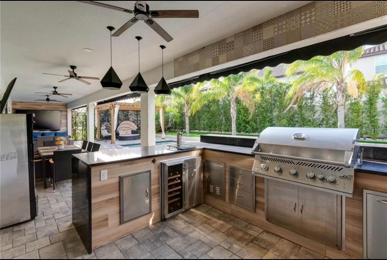 ESTATES/PARKSIDE - Residential