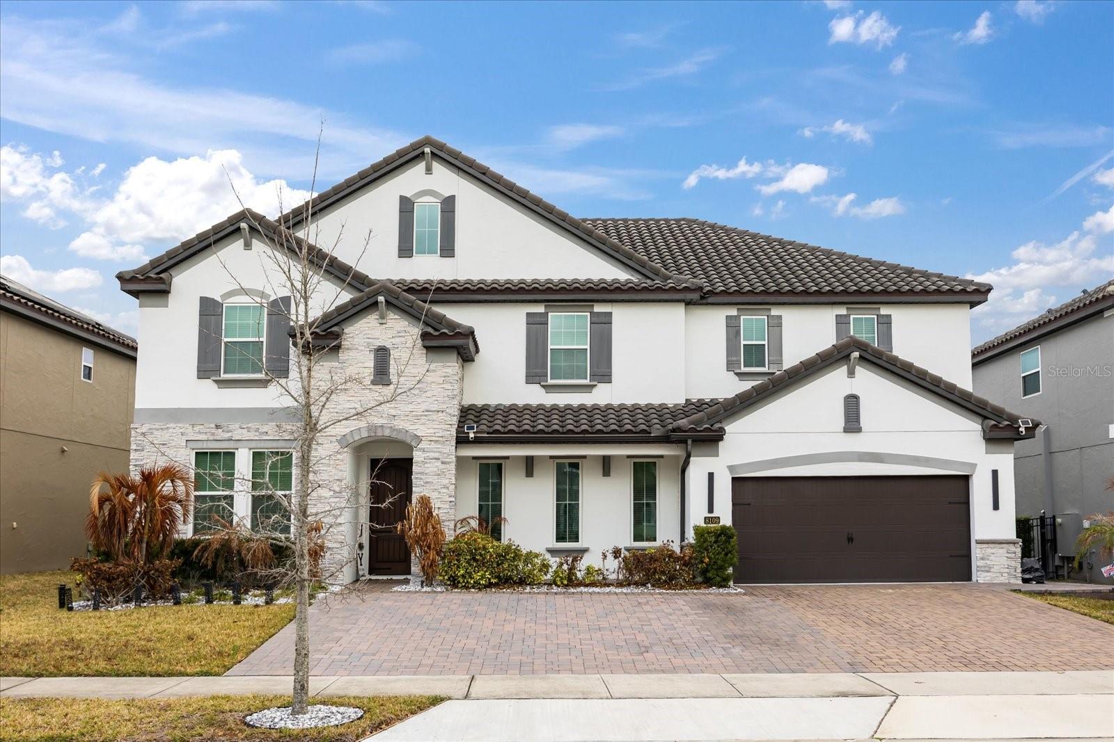 ESTATES/PARKSIDE - Residential