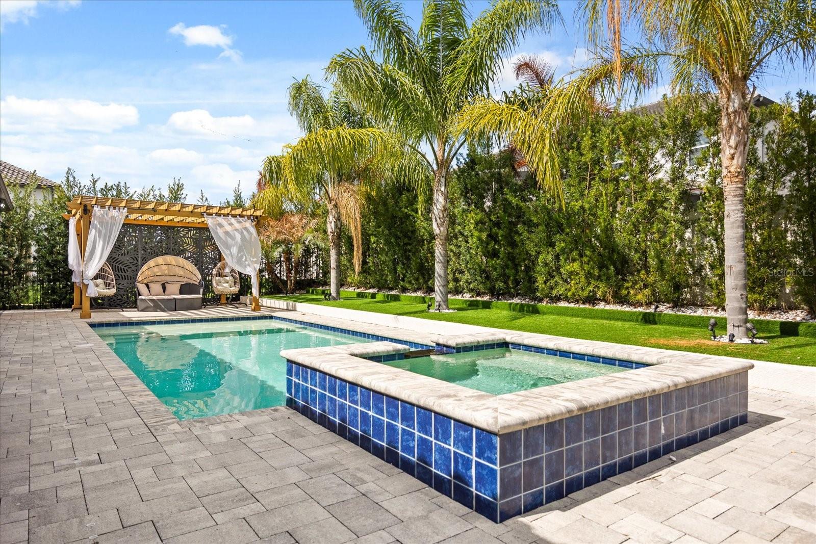 8109 LUDINGTON CIRCLE