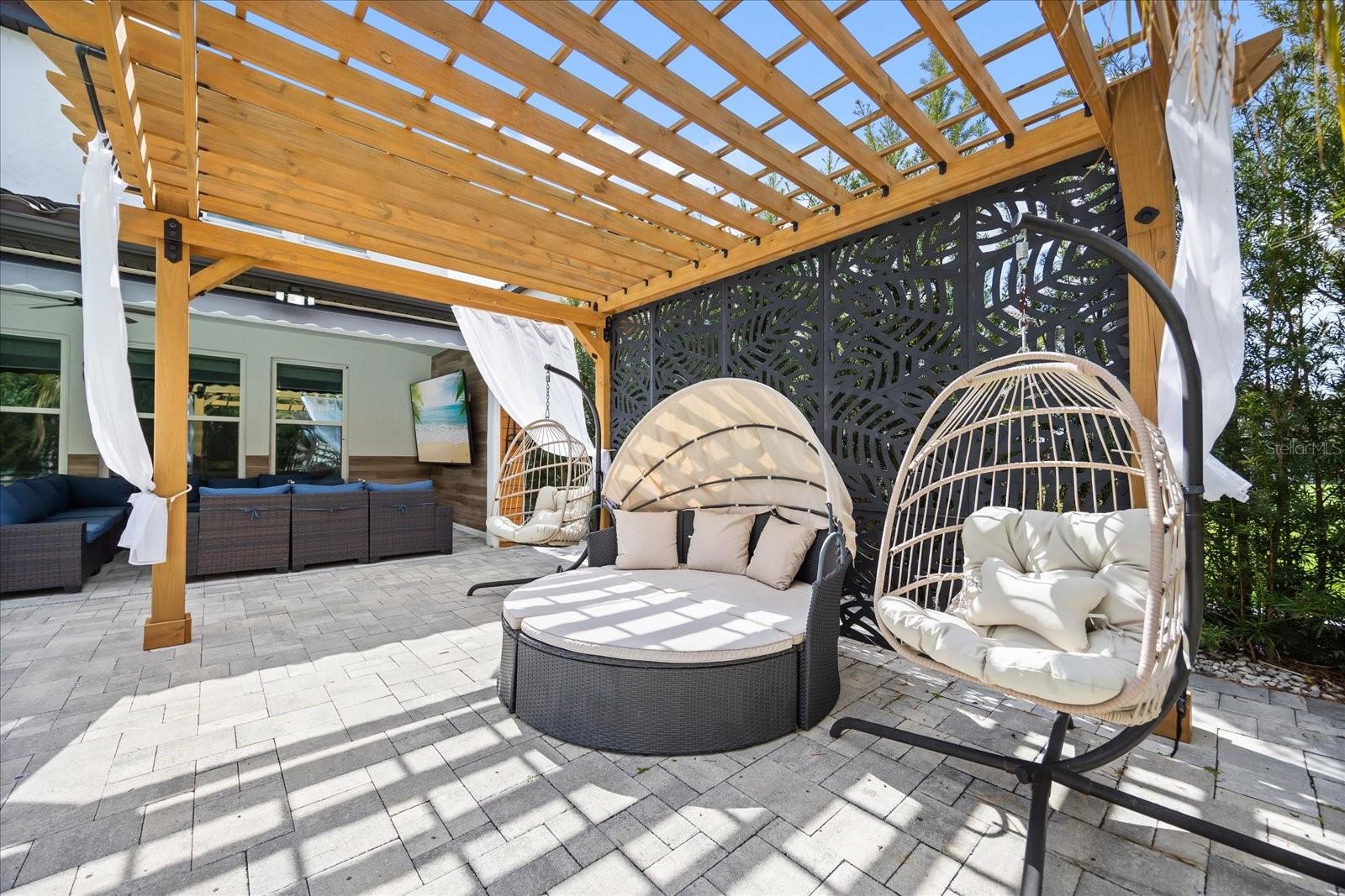 ESTATES/PARKSIDE - Residential