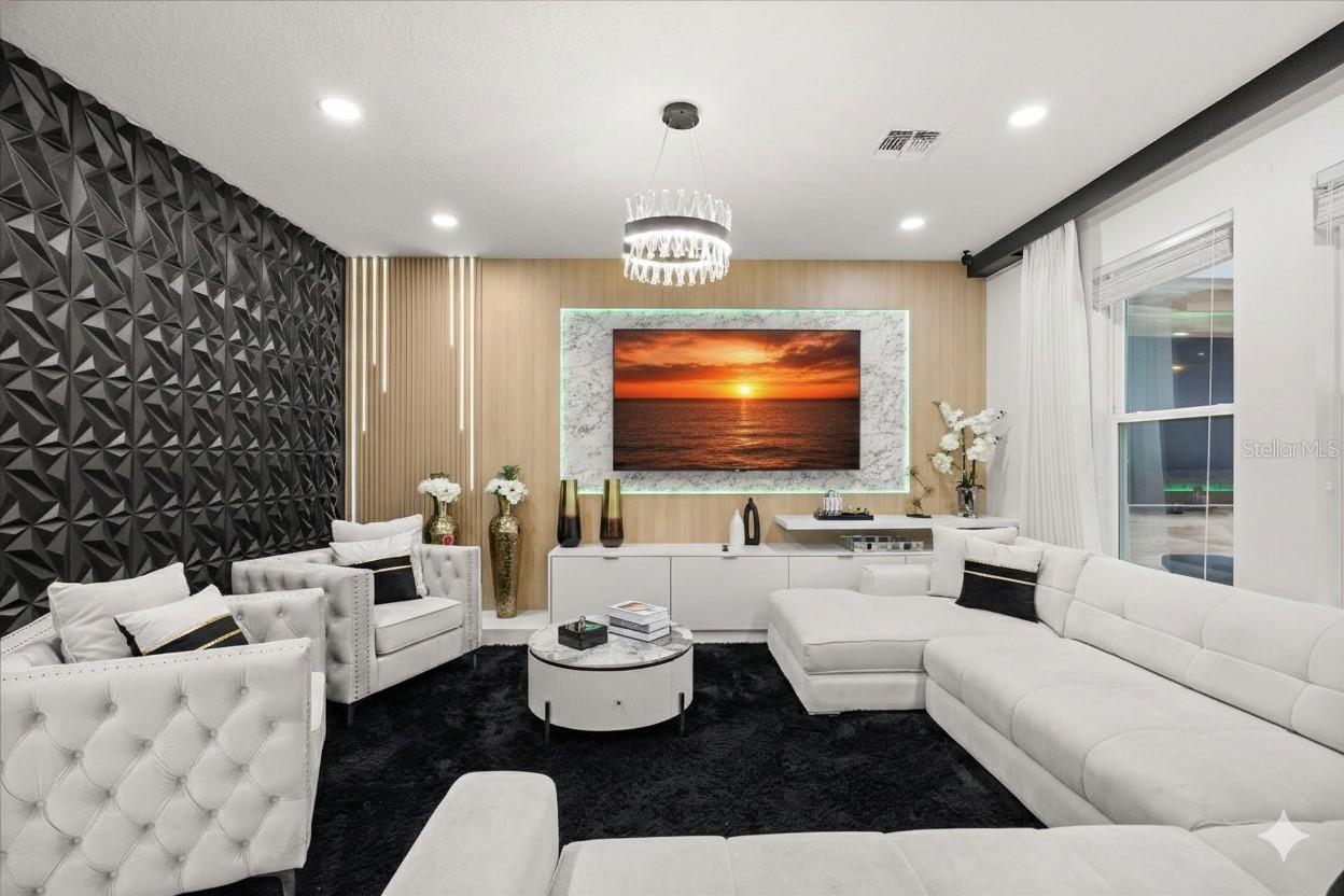 ESTATES/PARKSIDE - Residential