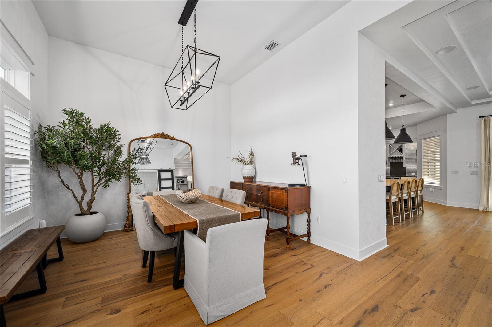 GLORIAS WAY - Residential