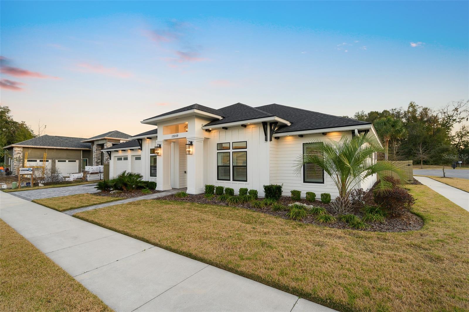 GLORIAS WAY - Residential