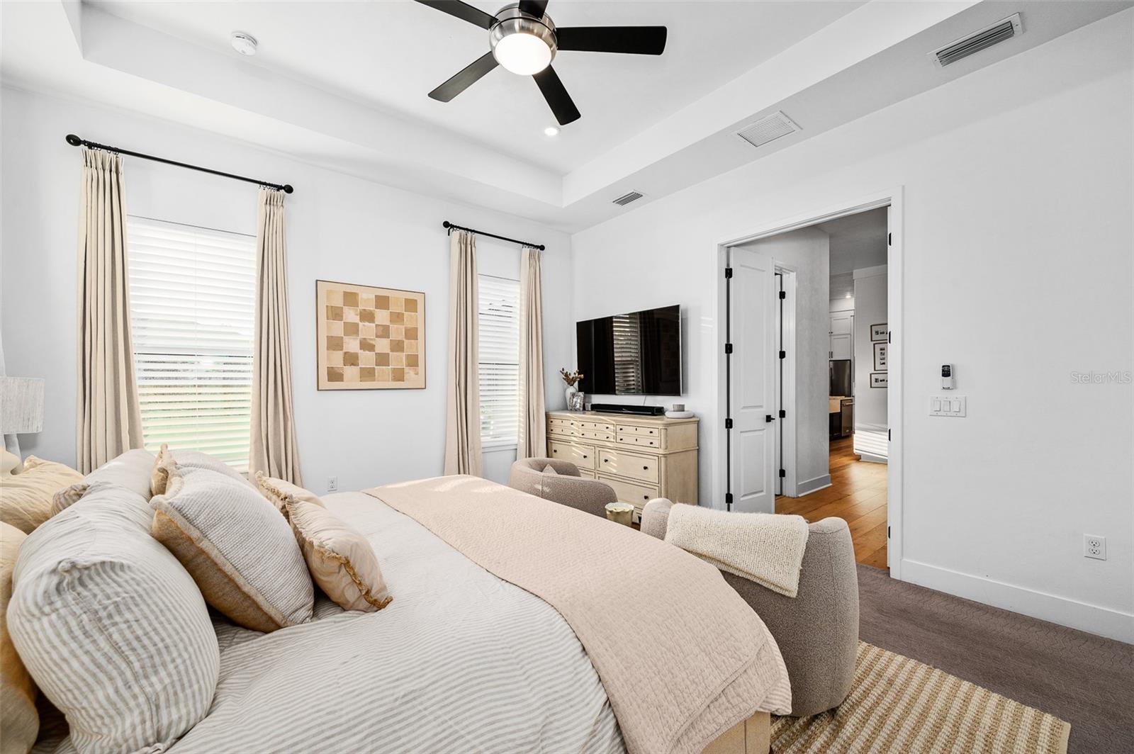 GLORIAS WAY - Residential