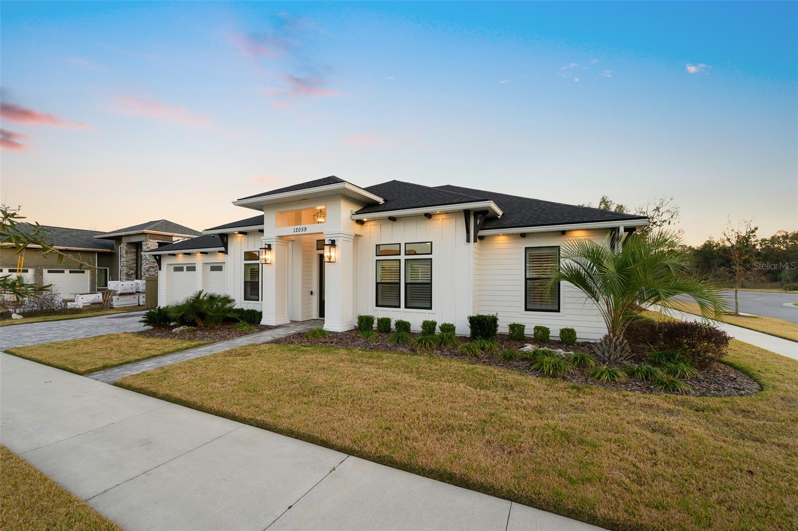 GLORIAS WAY - Residential