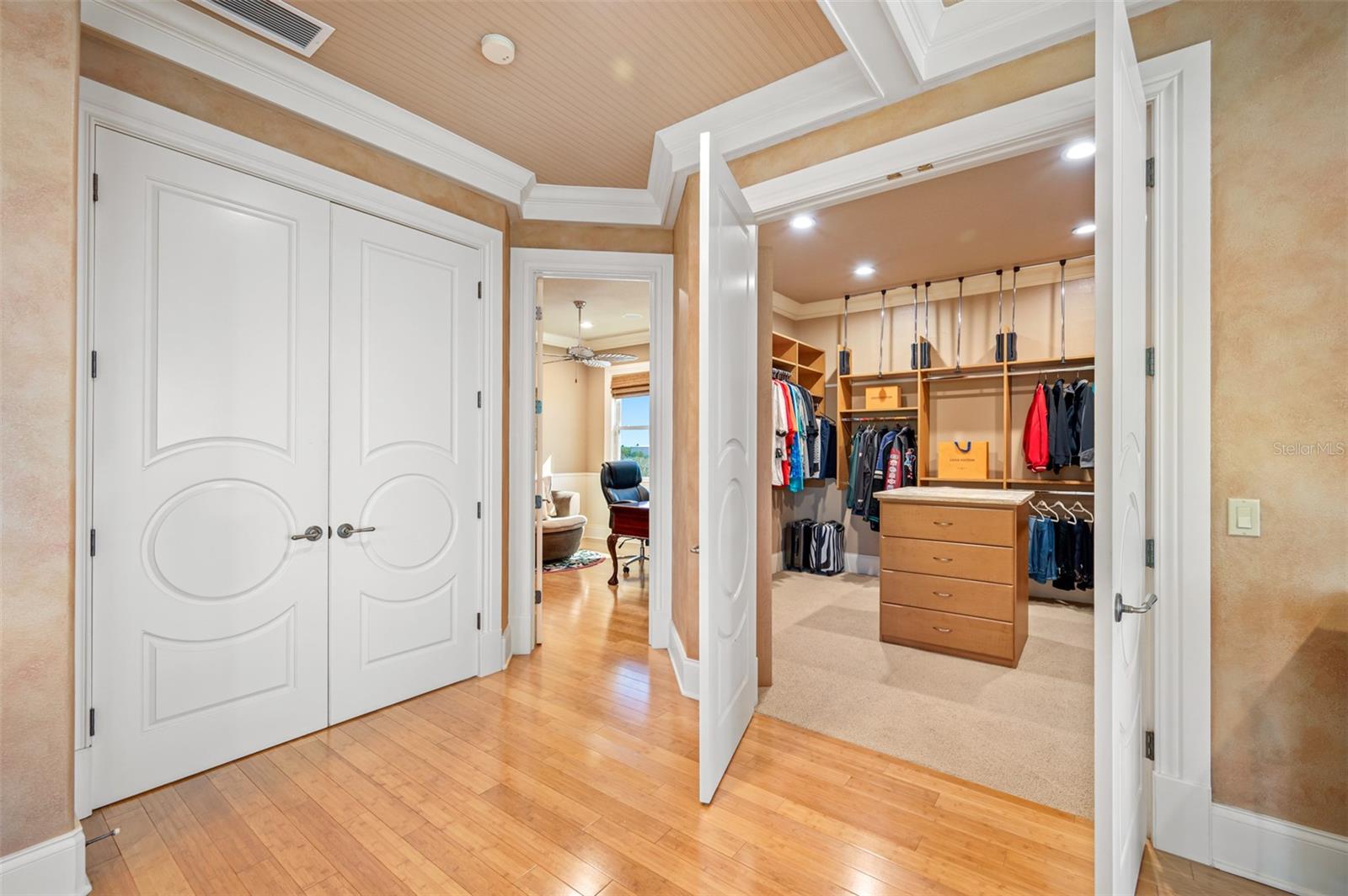 INDIAN ROCKS BEACH - Residential