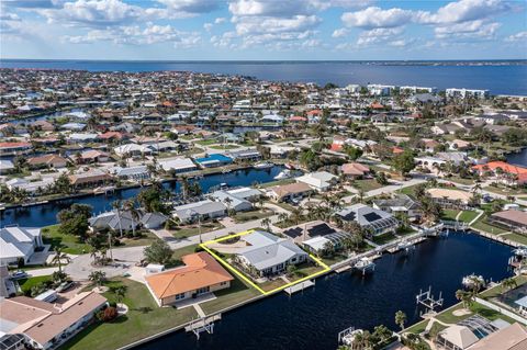 A home in PUNTA GORDA