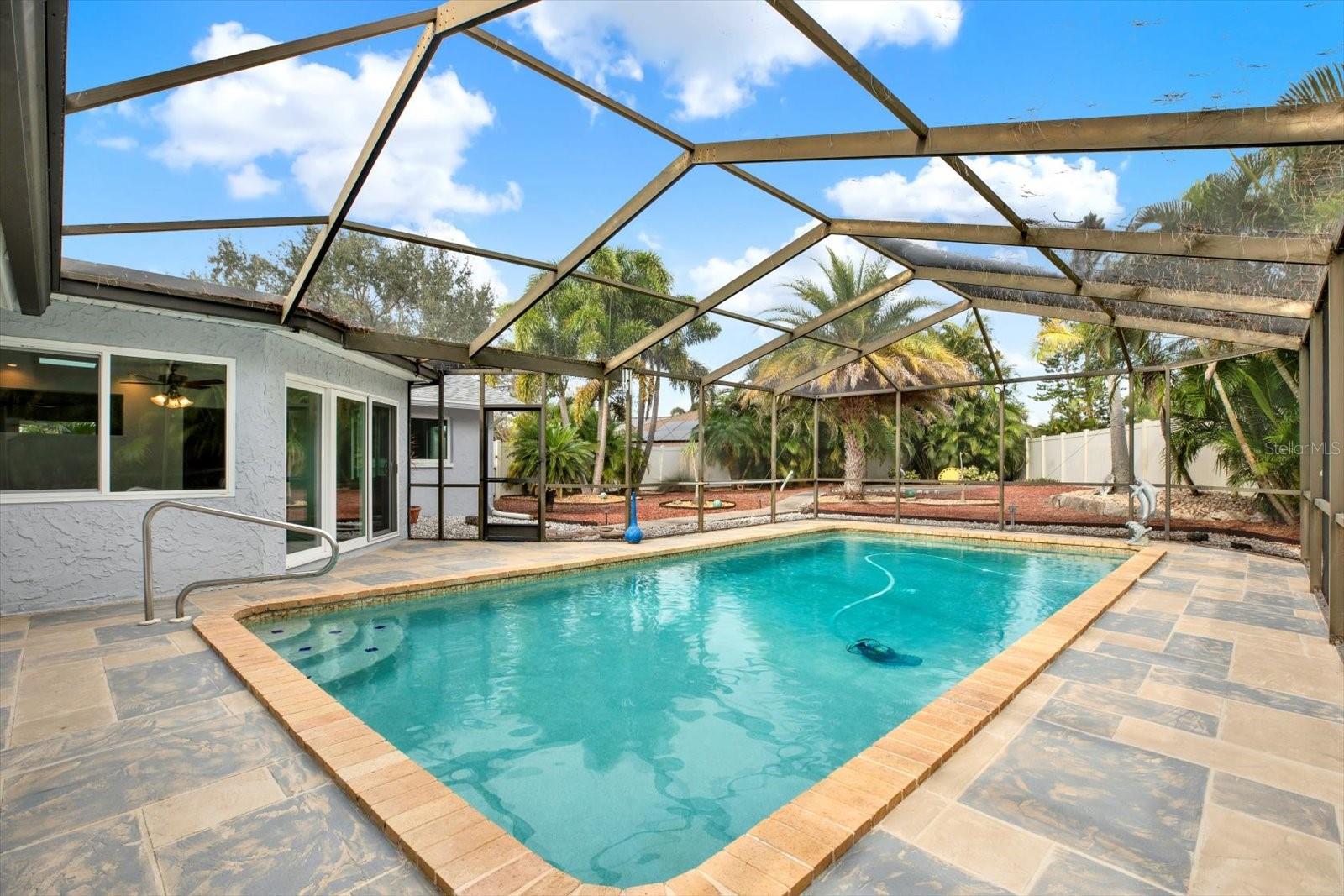 RUSTIC PINES - Residential