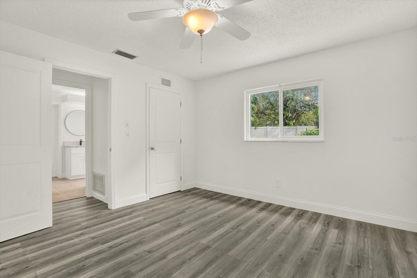 RUSTIC PINES - Residential