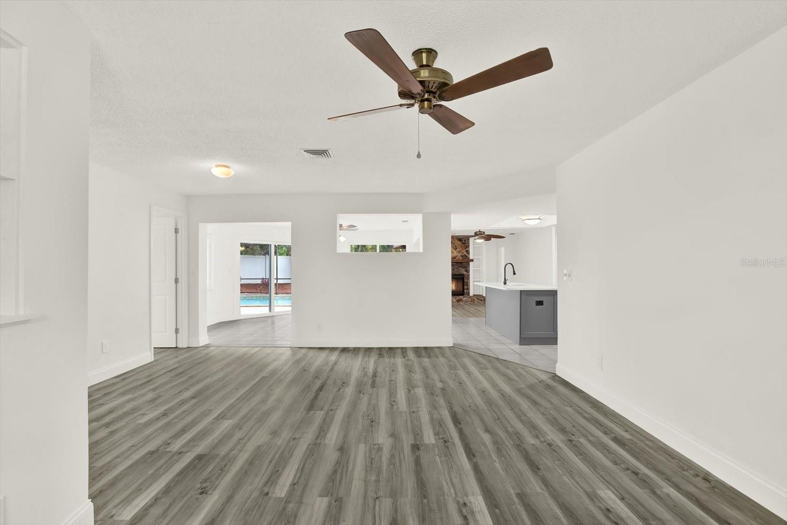 RUSTIC PINES - Residential