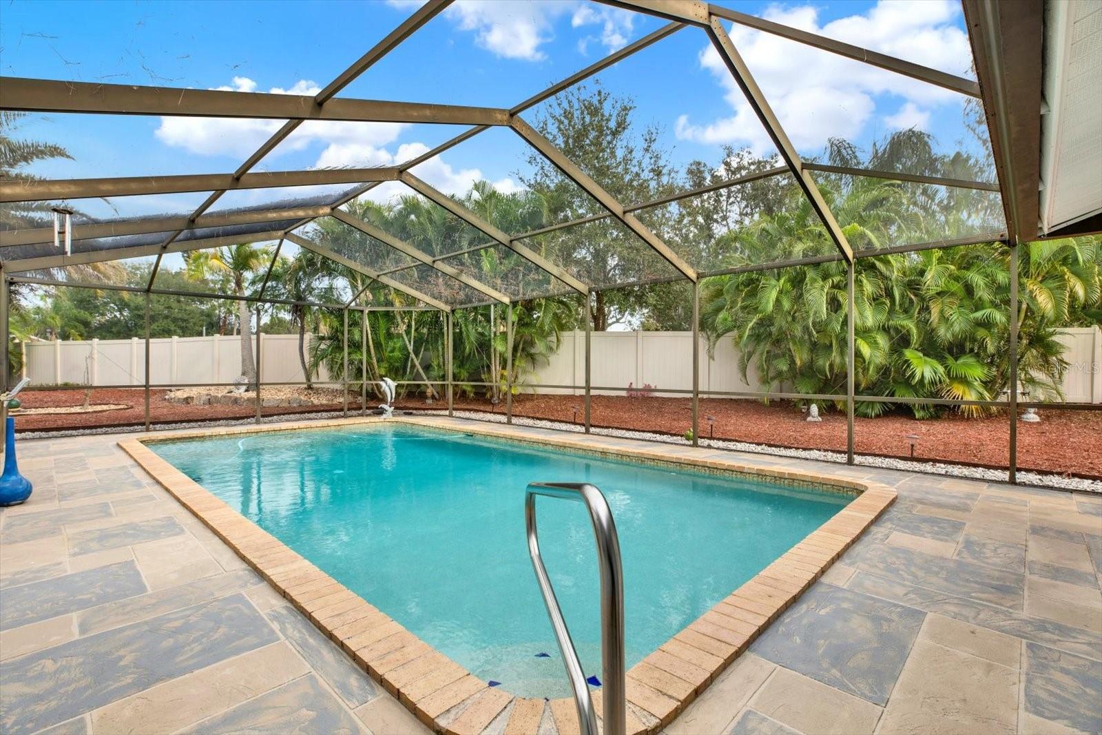 RUSTIC PINES - Residential