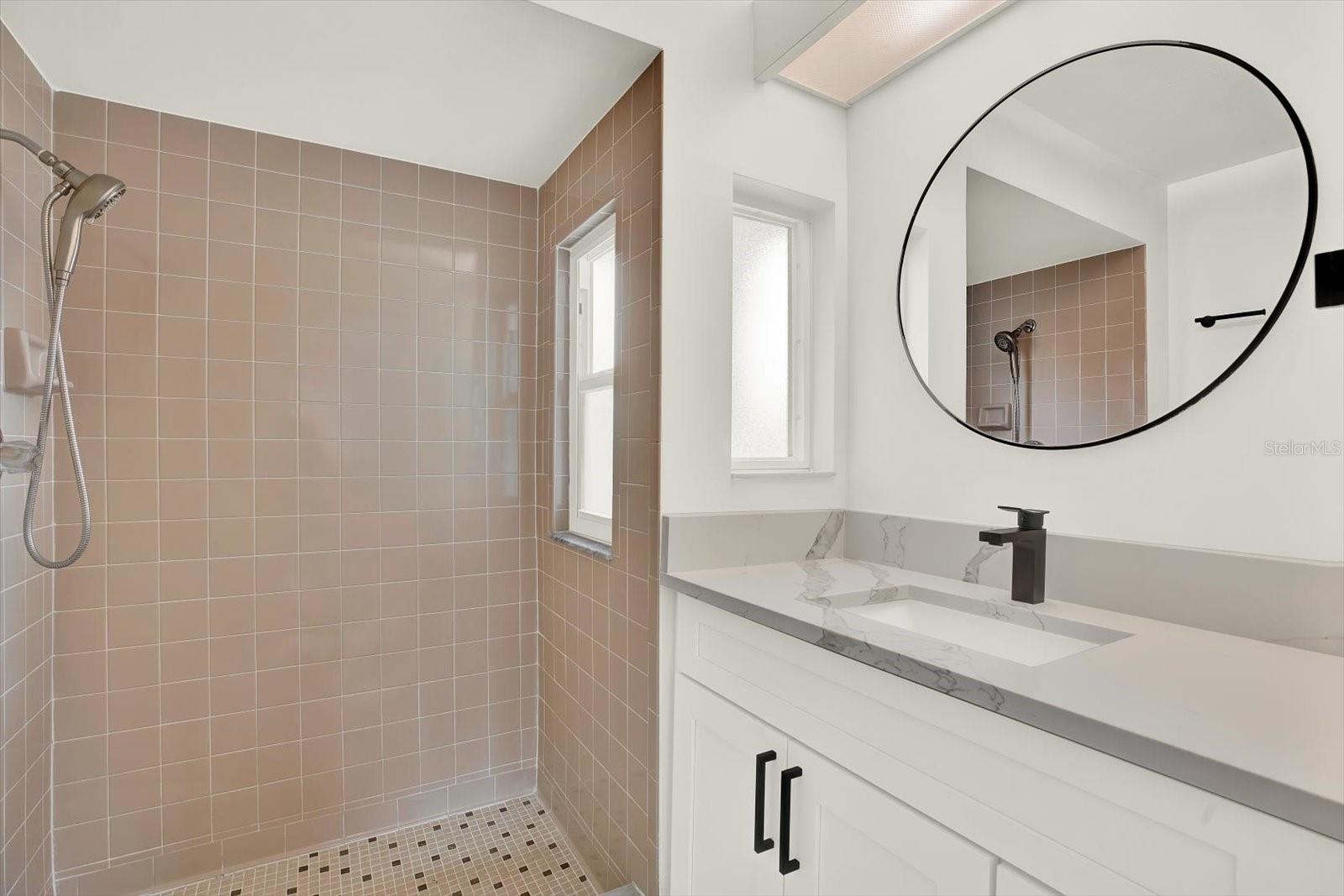 RUSTIC PINES - Residential