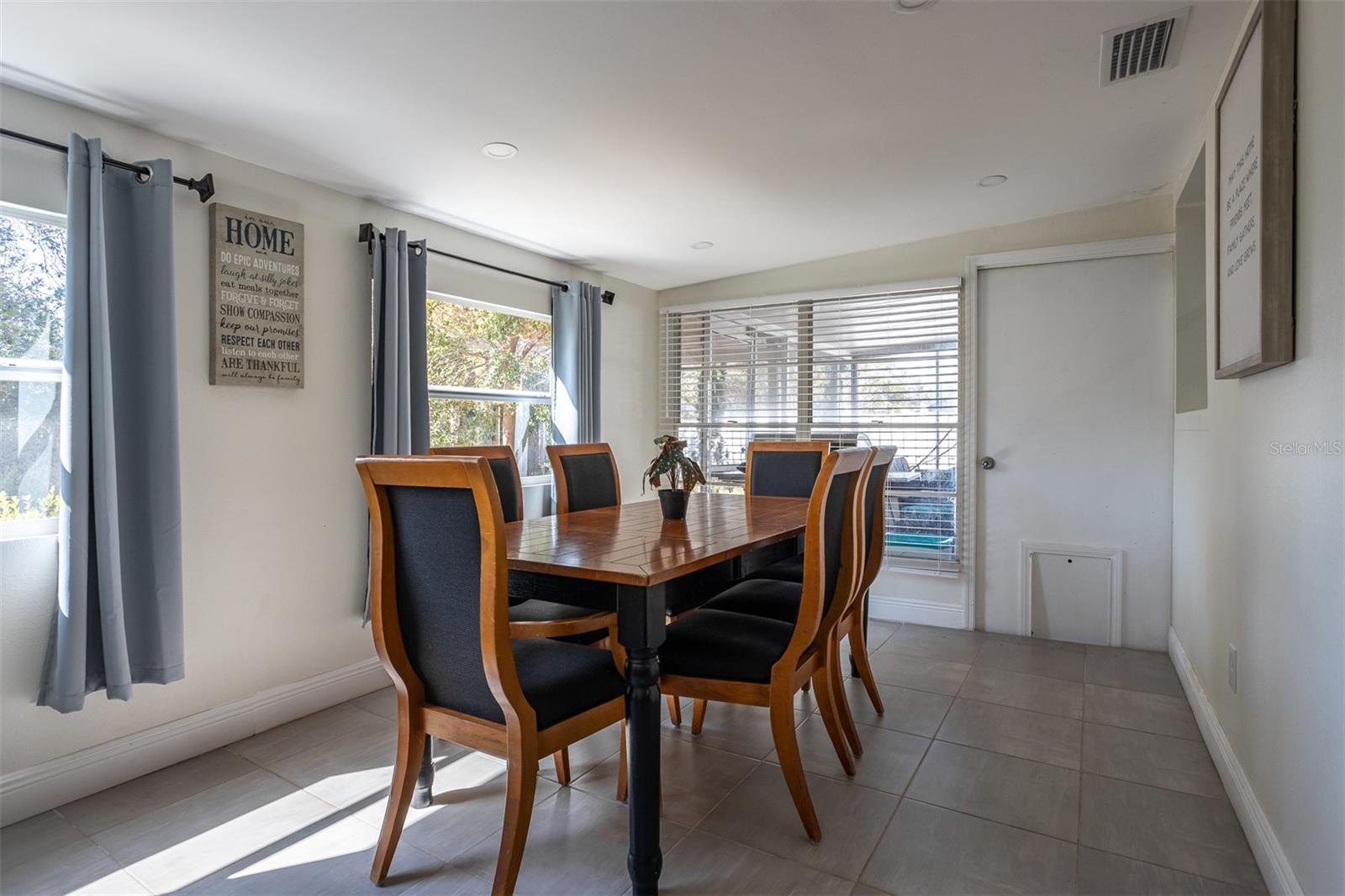 THE GROVES NORTH - Residential