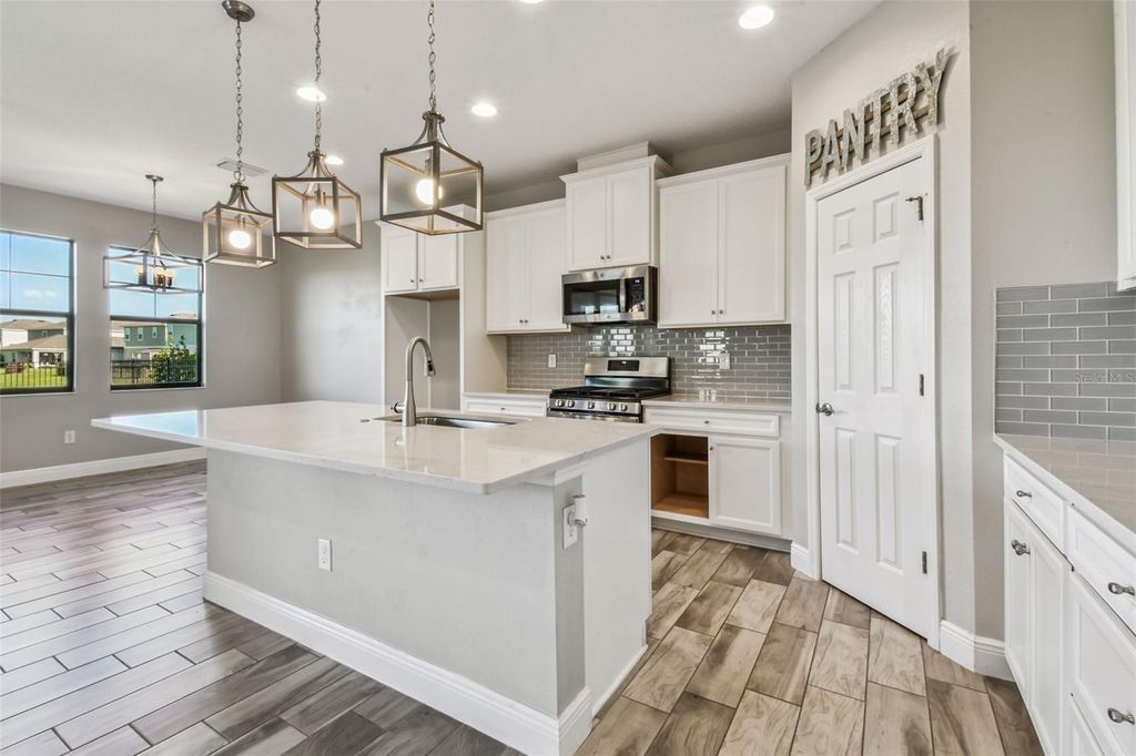 Photo of 12507 Horseshoe Bend Drive, Lithia, FL 33547 (MLS # TB8428373)