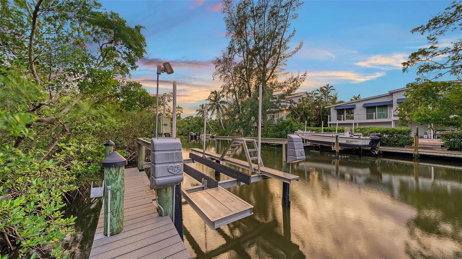 VACATED GULF AVE - Residential