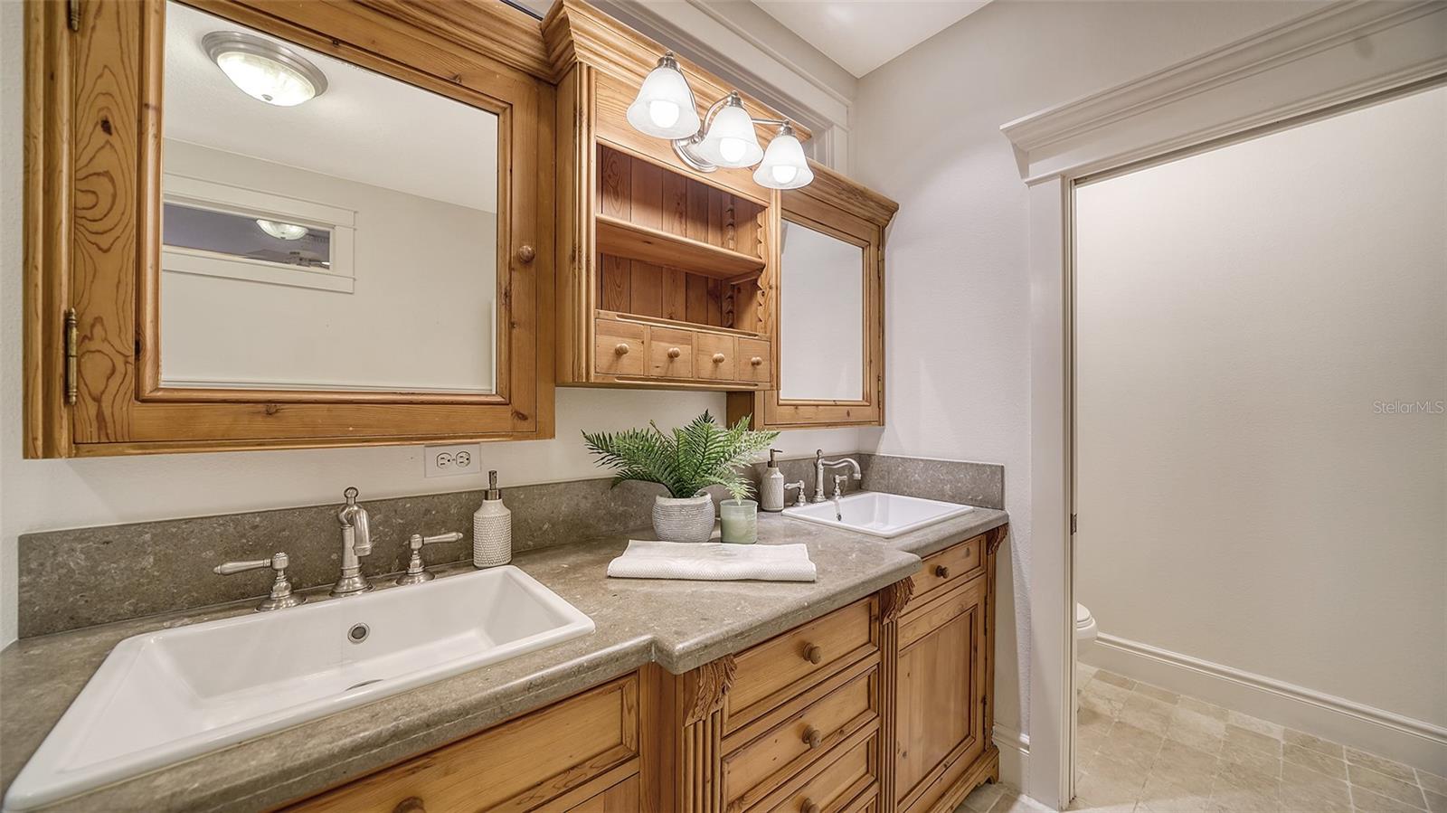 VACATED GULF AVE - Residential