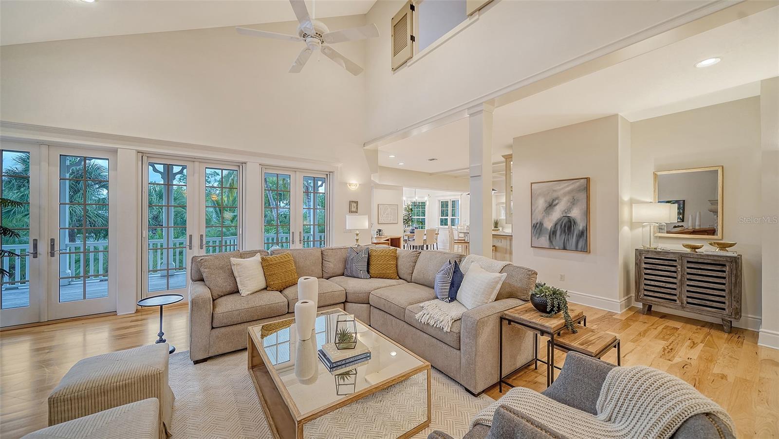 VACATED GULF AVE - Residential